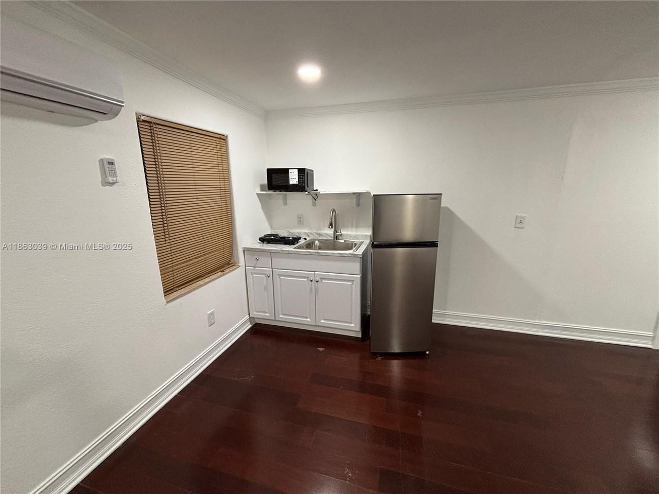 645 (address hidden) #1 - Photo 3 of 7