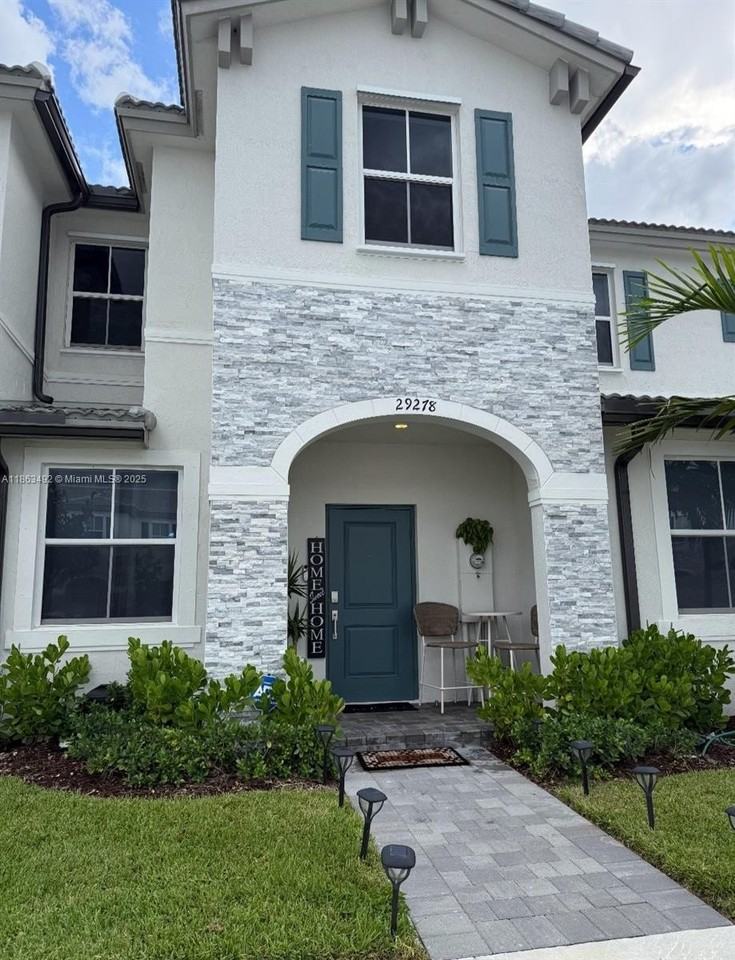 29278 Sw 163rd Ct - Photo 2 of 26