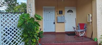 304 Sw 20th St #C - Photo 1 of 1