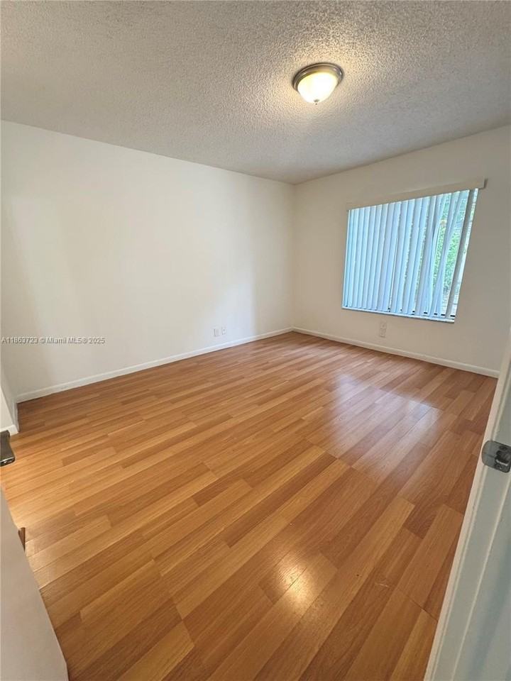 9500 Sw 140th Ct #9500 - Photo 7 of 15