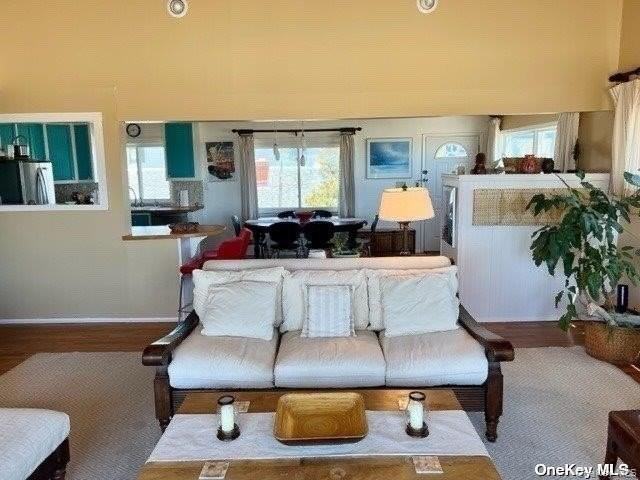 3 Oswego Ave - Photo 5 of 21