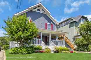 307 6th Ave #B - Photo 1 of 1