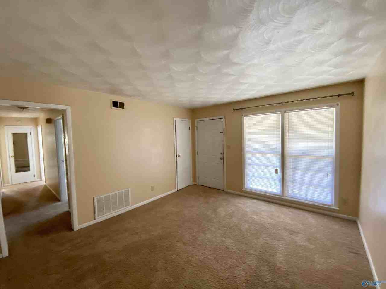 3208 Harvey St Nw - Photo 2 of 13