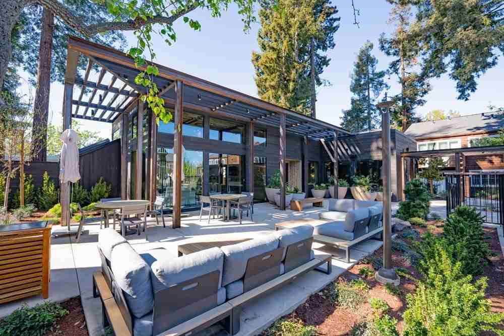 Peartree - Photo 7 of 24