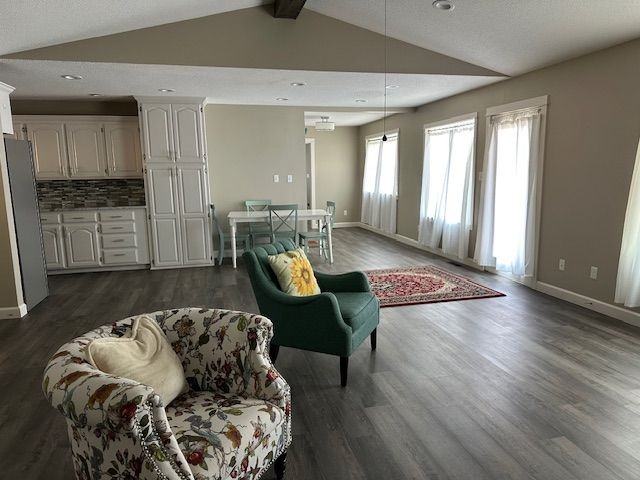 119 Conway Ln - Photo 2 of 25