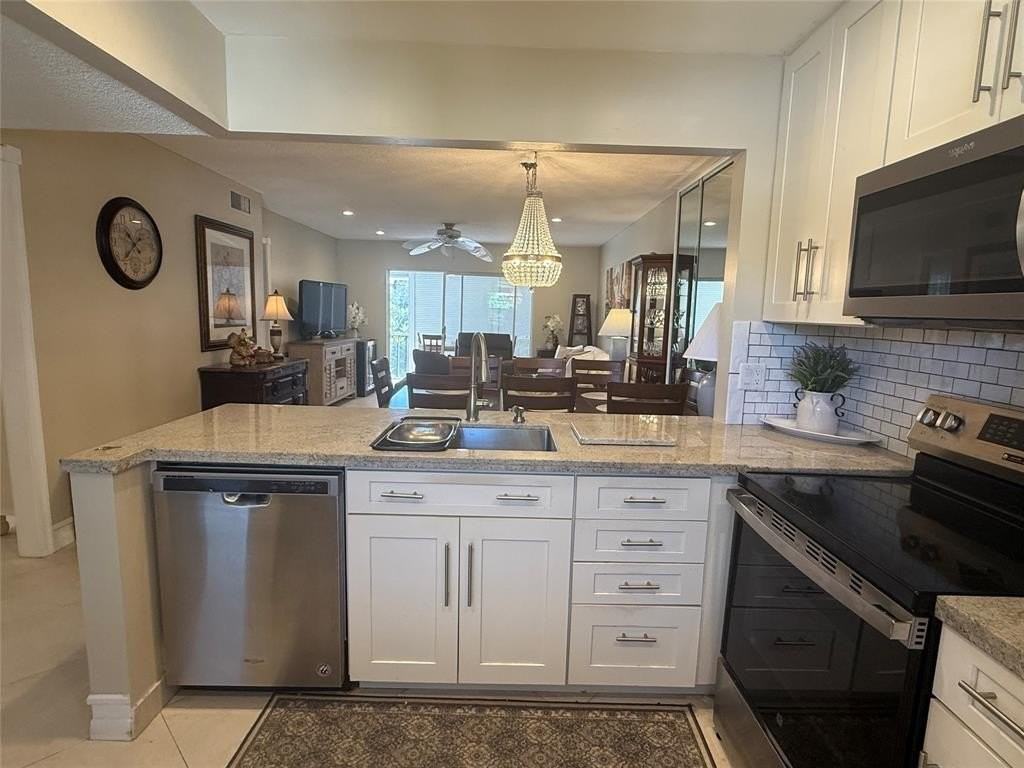 32 Abbey Ln #207 - Photo 4 of 18