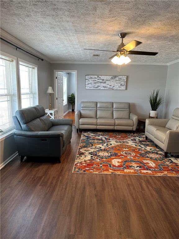 24989 Diamond Rd - Photo 3 of 11