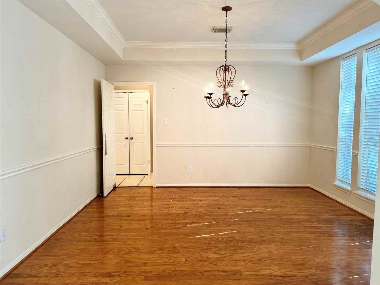 6319 Misty Creek Drive - Photo 3 of 33