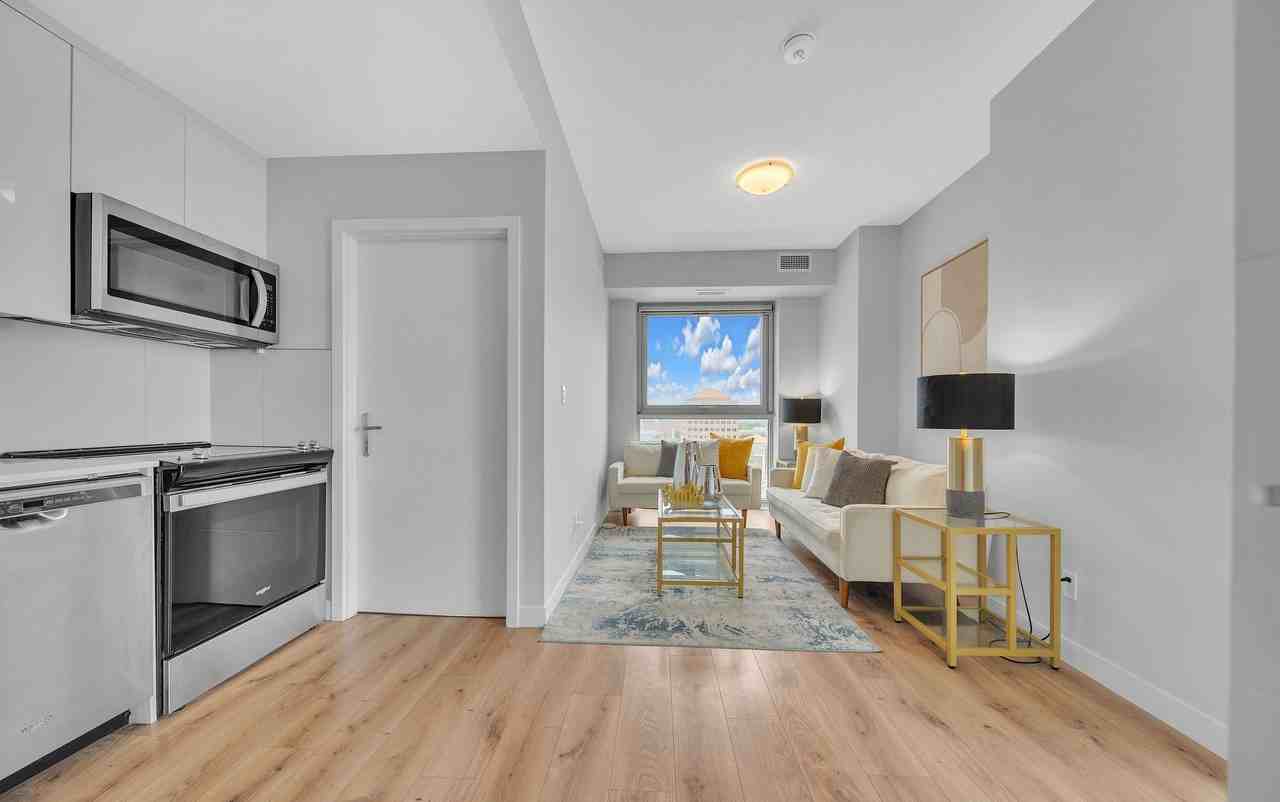 60 Frederick Street #602 - Photo 5 of 22