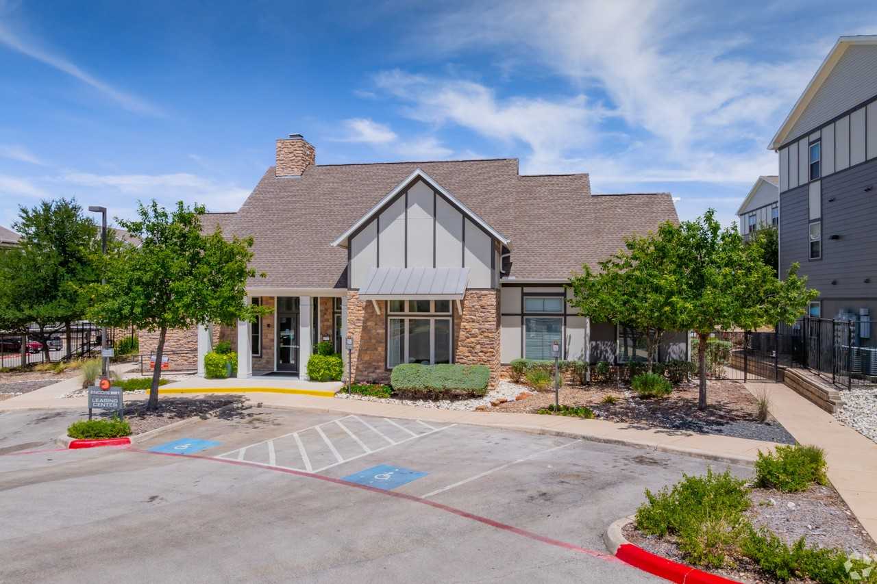 Encore 281 Apartments - Photo 7 of 36