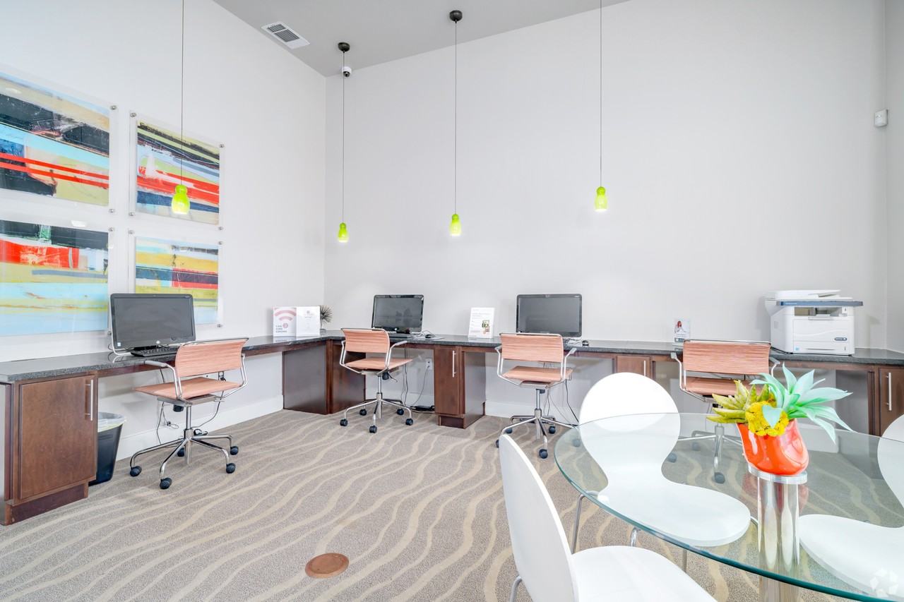 Encore 281 Apartments - Photo 3 of 36