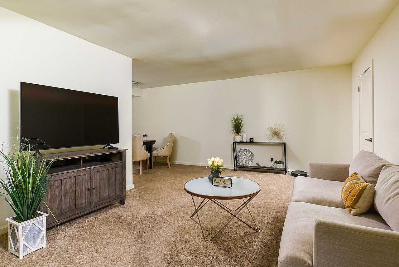 Vairo Village - Photo 5 of 50