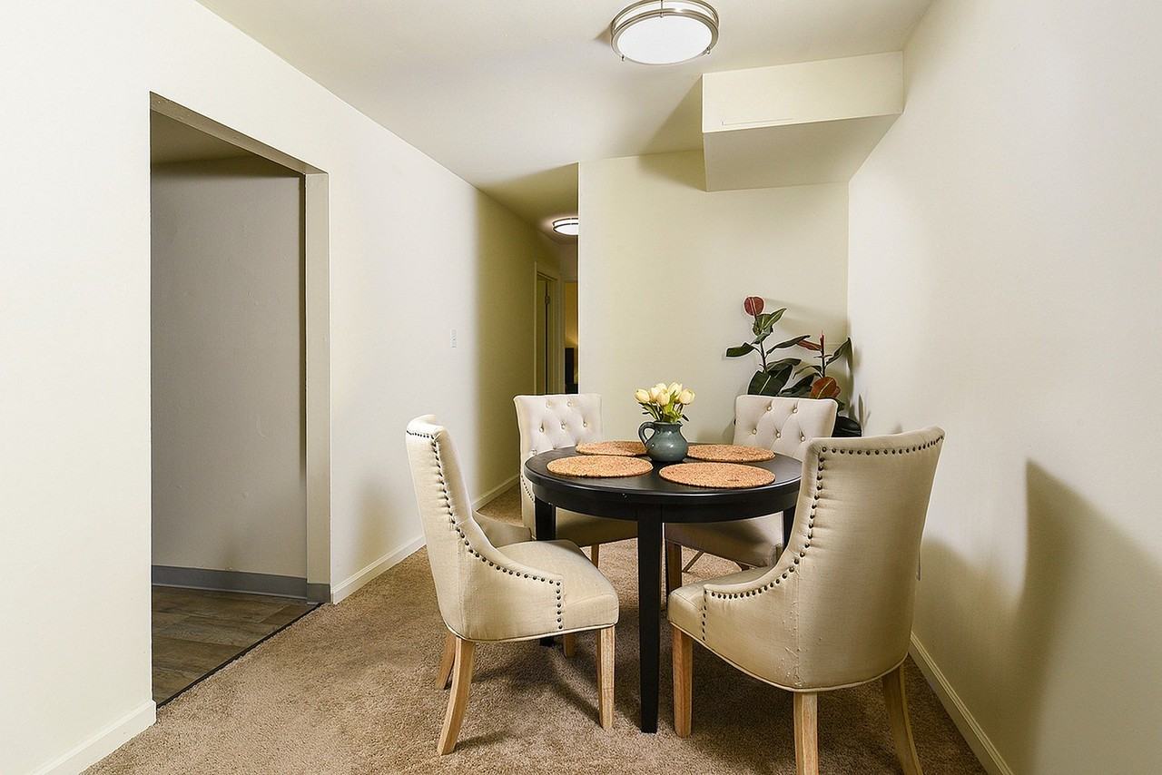 Vairo Village - Photo 6 of 50