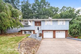 229 Columbia Dr - Photo 1 of 1