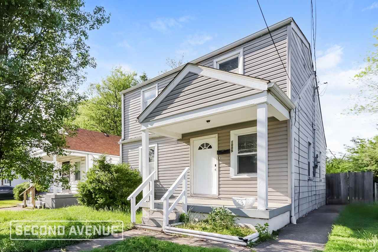 1005 Carlisle Ave - Photo 2 of 21