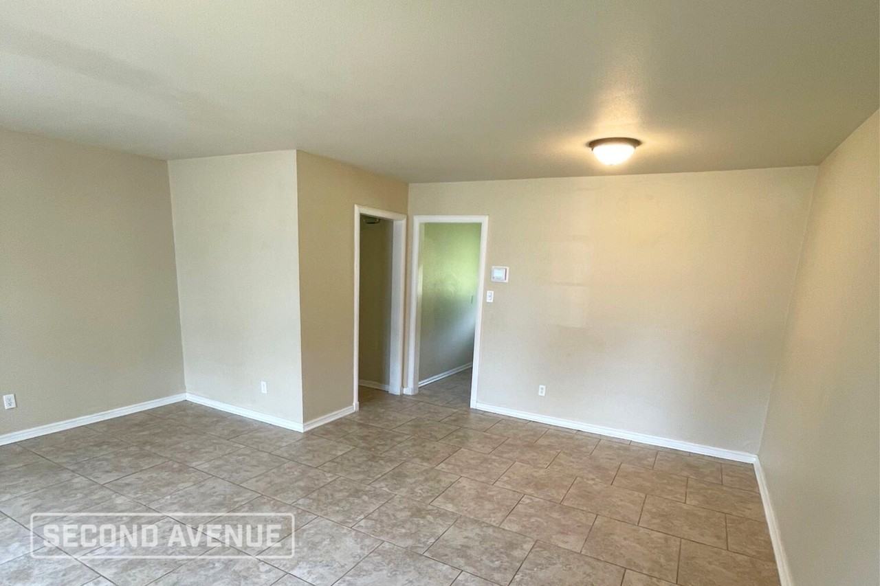 1601 Reding Dr - Photo 2 of 15