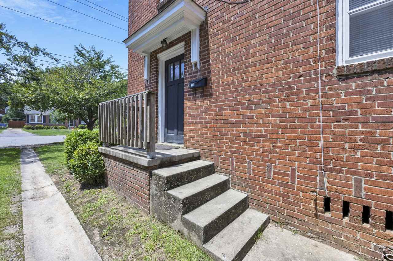 318 South Woodrow Street #318 - Photo 3 of 31