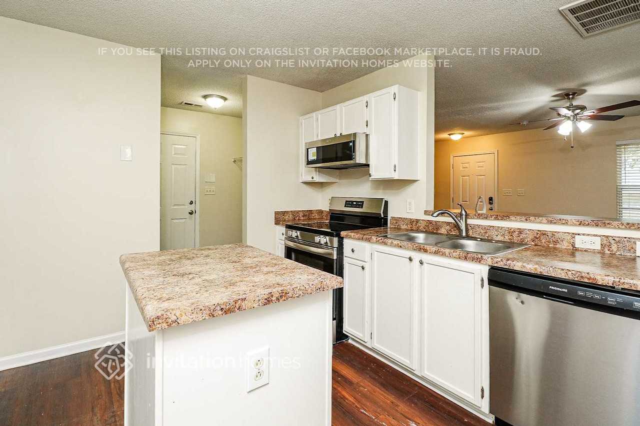 11120 Northwoods Forest Dr - Photo 7 of 17