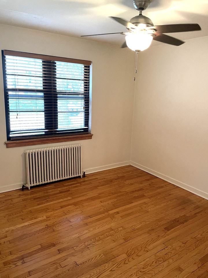 Virginia Apartments - Photo 4 of 15