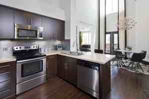 featured image of 1714 N Mccadden Pl