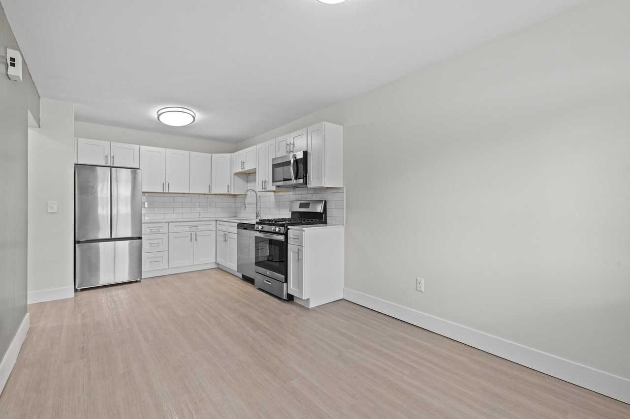 The Townhomes of Canton - Photo 5 of 24