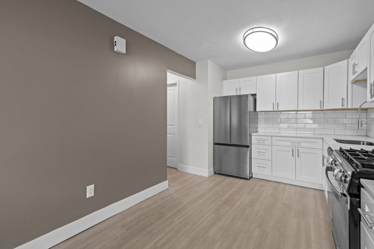 The Townhomes of Canton - Photo 6 of 24