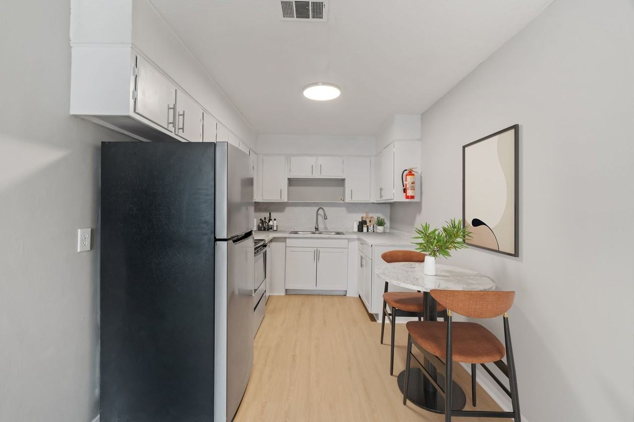 Cedarwood Apartments - Photo 2 of 42