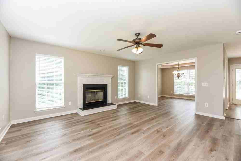 5525 Craftwood Dr - Photo 4 of 17