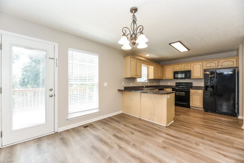 5525 Craftwood Dr - Photo 6 of 17