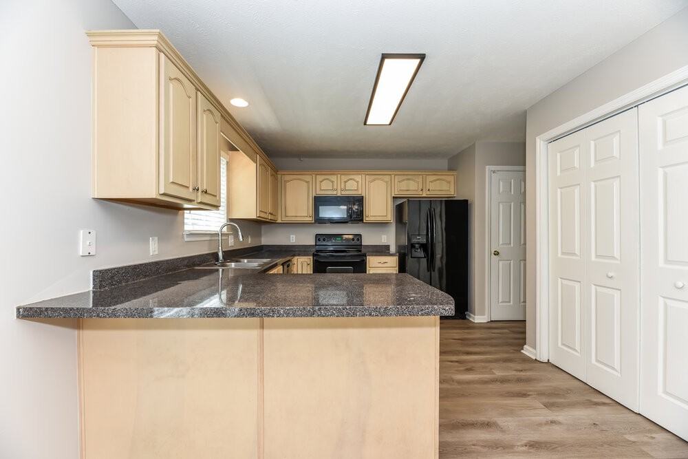 5525 Craftwood Dr - Photo 7 of 17
