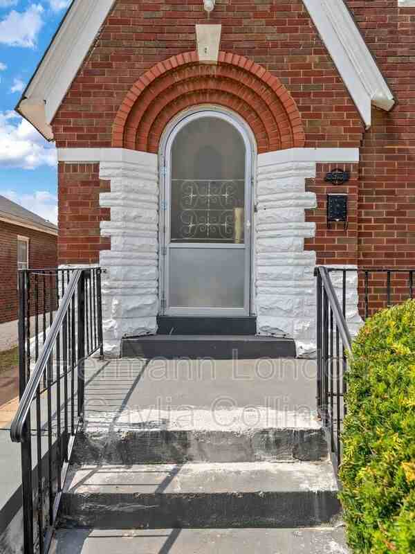 5951 Parkland Pl - Photo 2 of 24