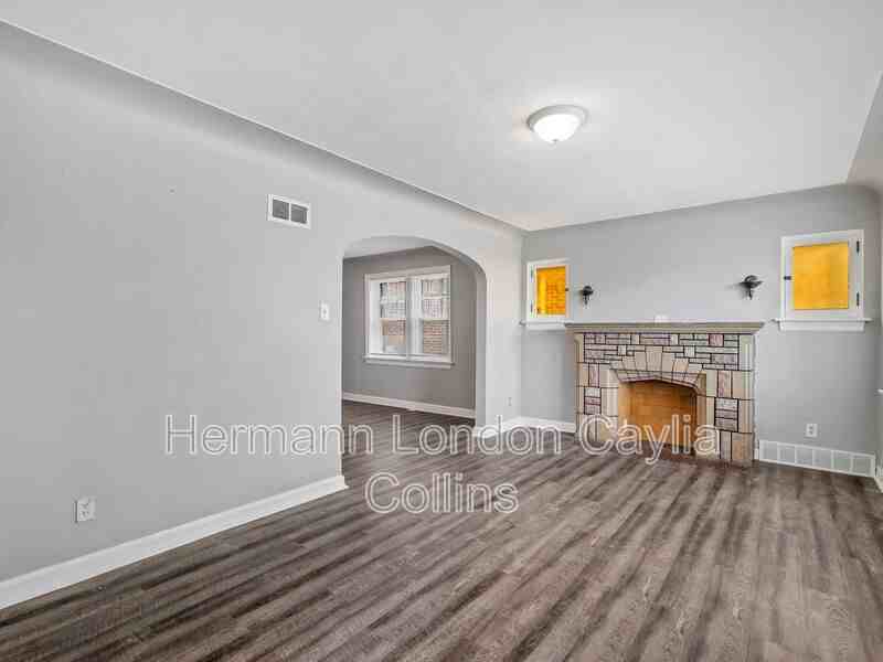 5951 Parkland Pl - Photo 3 of 24