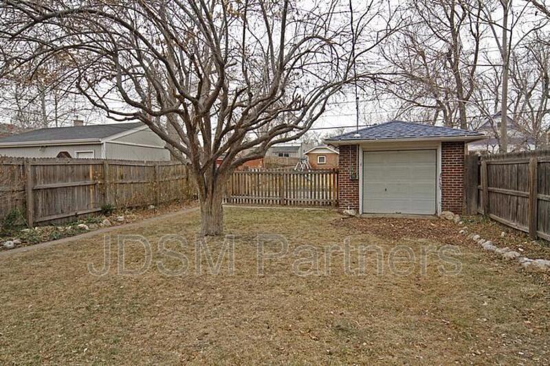 3319 Lowell Blvd #B - Photo 3 of 32