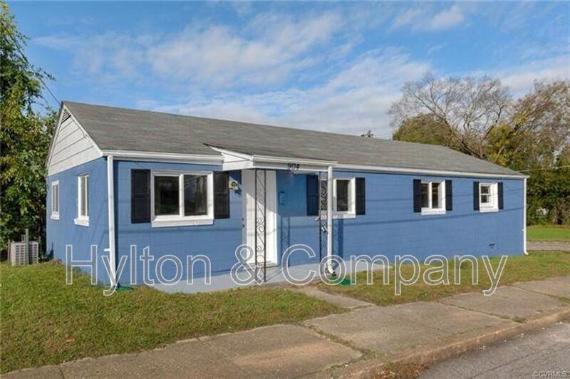 300 St Matthew St - Photo 2 of 25