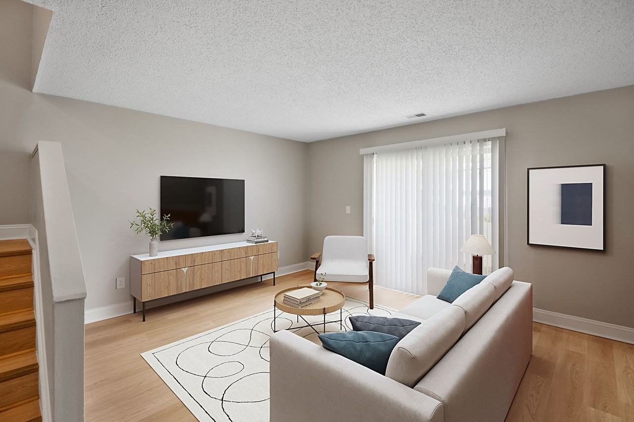 Colonial Pointe Apartments - Photo 2 of 50