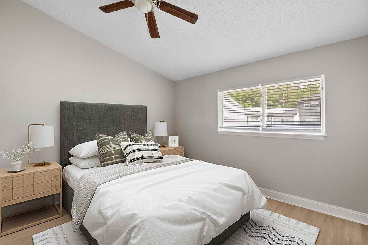 Colonial Pointe Apartments - Photo 3 of 50