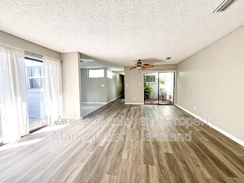 6576 Sweetbriar Ln - Photo 6 of 24