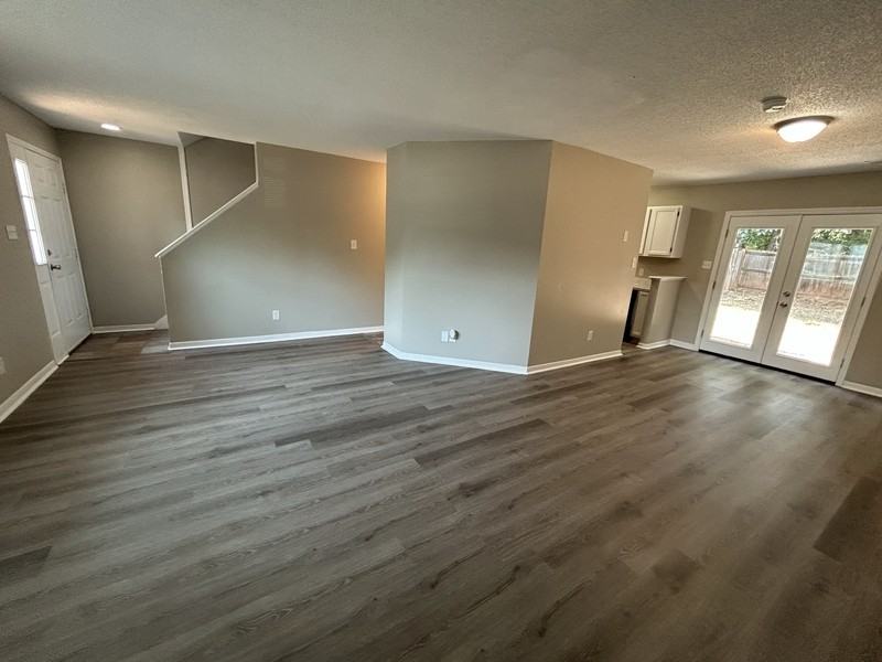 347 Oakland Rd - Photo 5 of 19