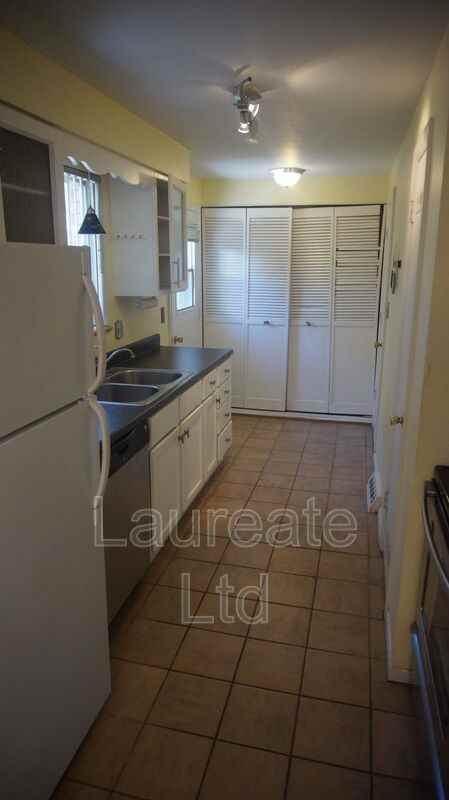 4673 Independence St - Photo 2 of 10