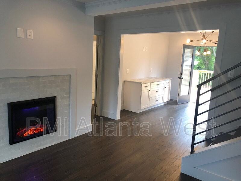 874 Rochelle Drive Southwest - Photo 6 of 19