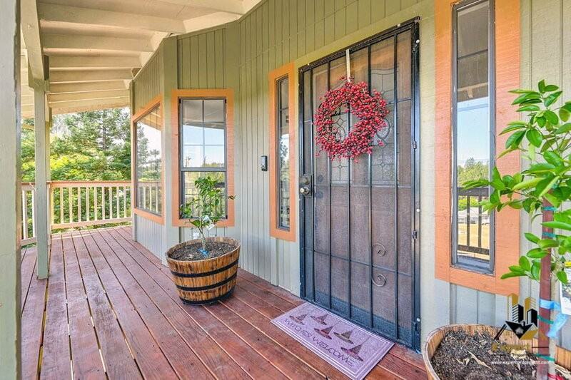 1938 Chimney Flat Ct - Photo 2 of 40