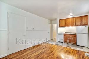 featured image of 1862 Pratt St #A