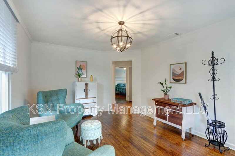 1804 Georgia Ave - Photo 6 of 36