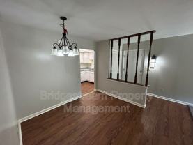 481 N Broadway St #5 - Photo 1 of 1