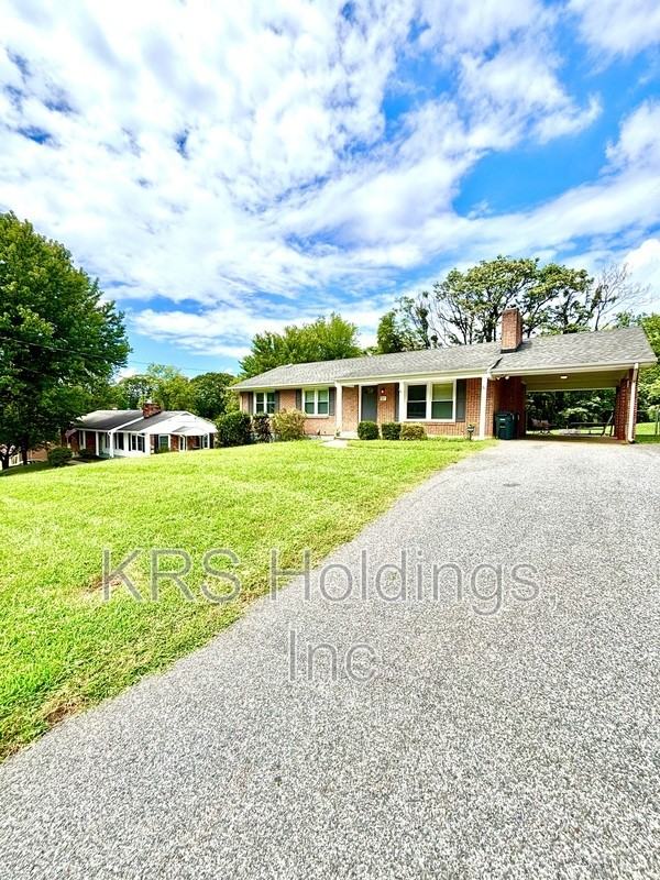 1121 Sheffield Dr - Photo 2 of 18