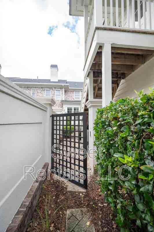 42 Grove Ln - Photo 2 of 21