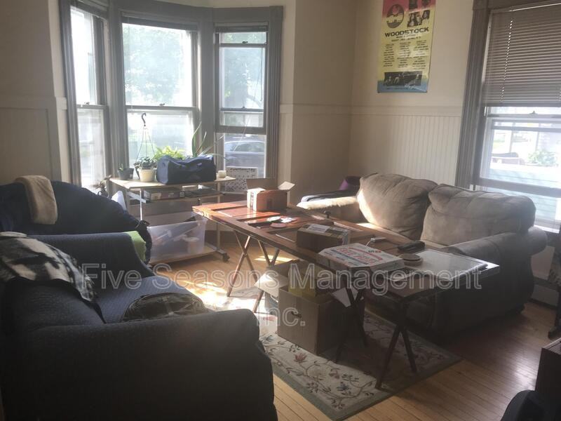 76 N Union St - Photo 3 of 15