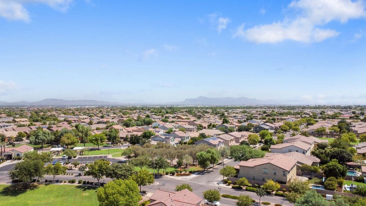 1870 South Colt Drive - Photo 5 of 43