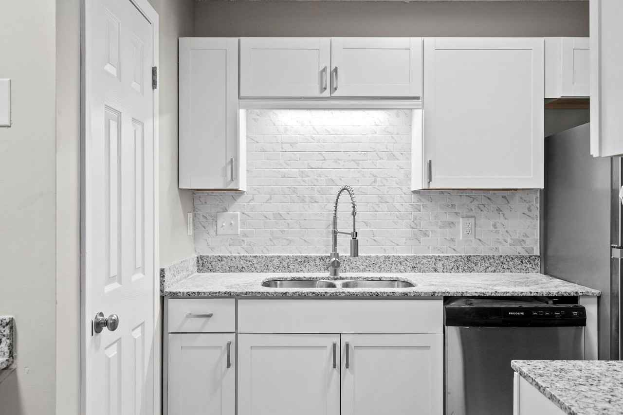 Skyland Pointe - Photo 7 of 50