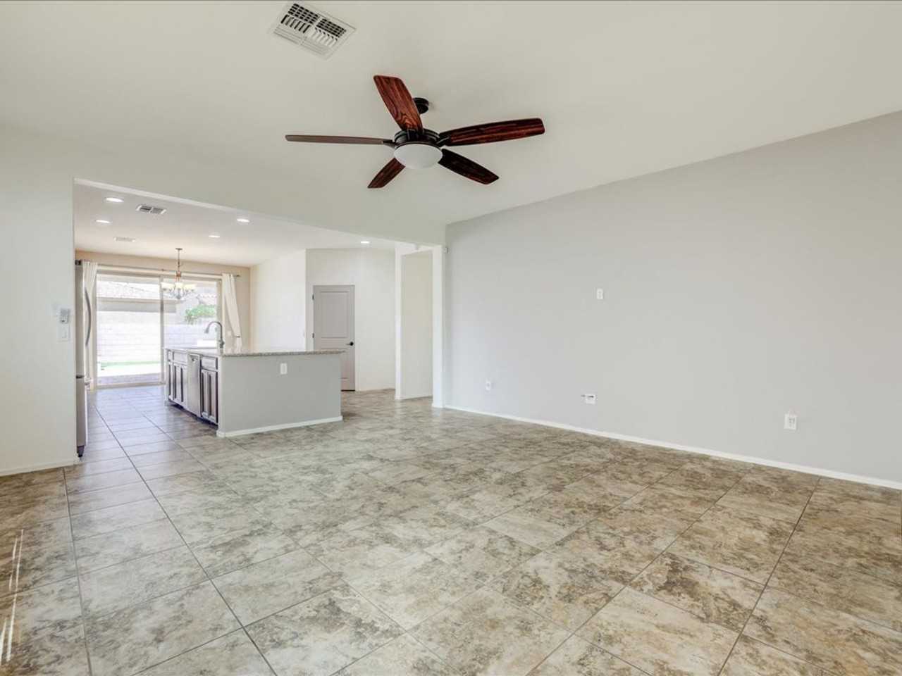 6635 E Via Boca Grande - Photo 6 of 37